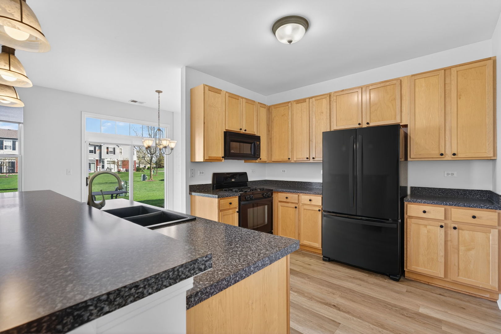 476 Brookside Drive, Oswego, IL 60543