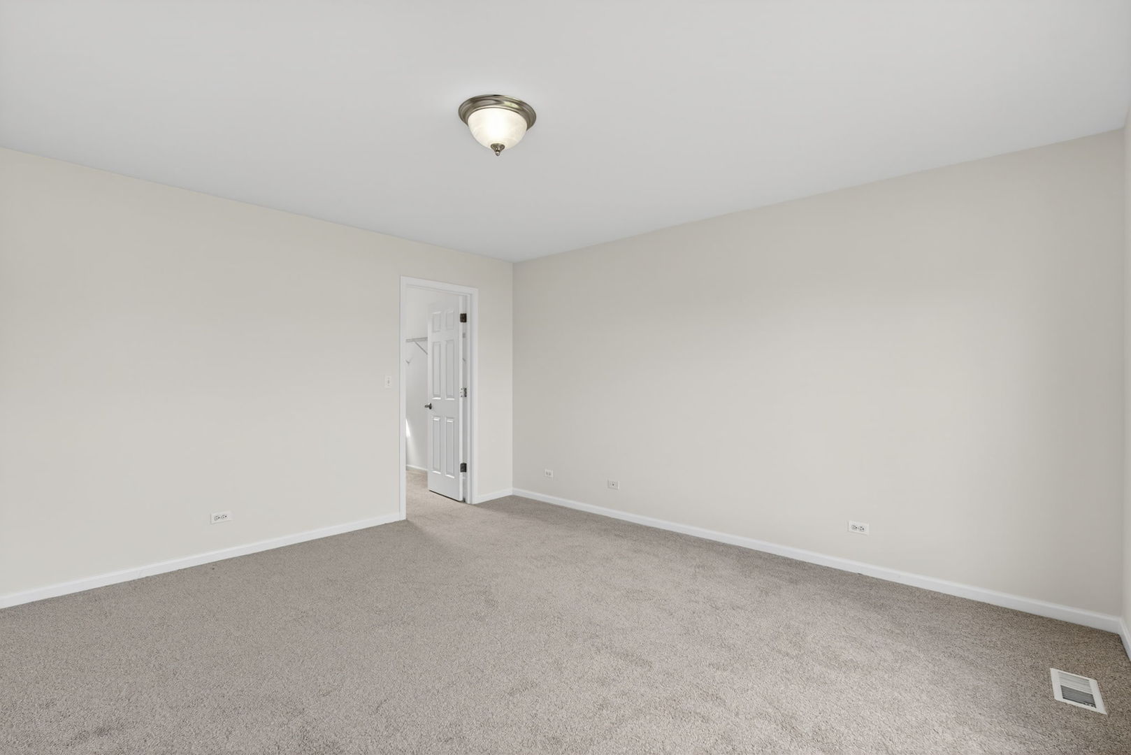 476 Brookside Drive, Oswego, IL 60543