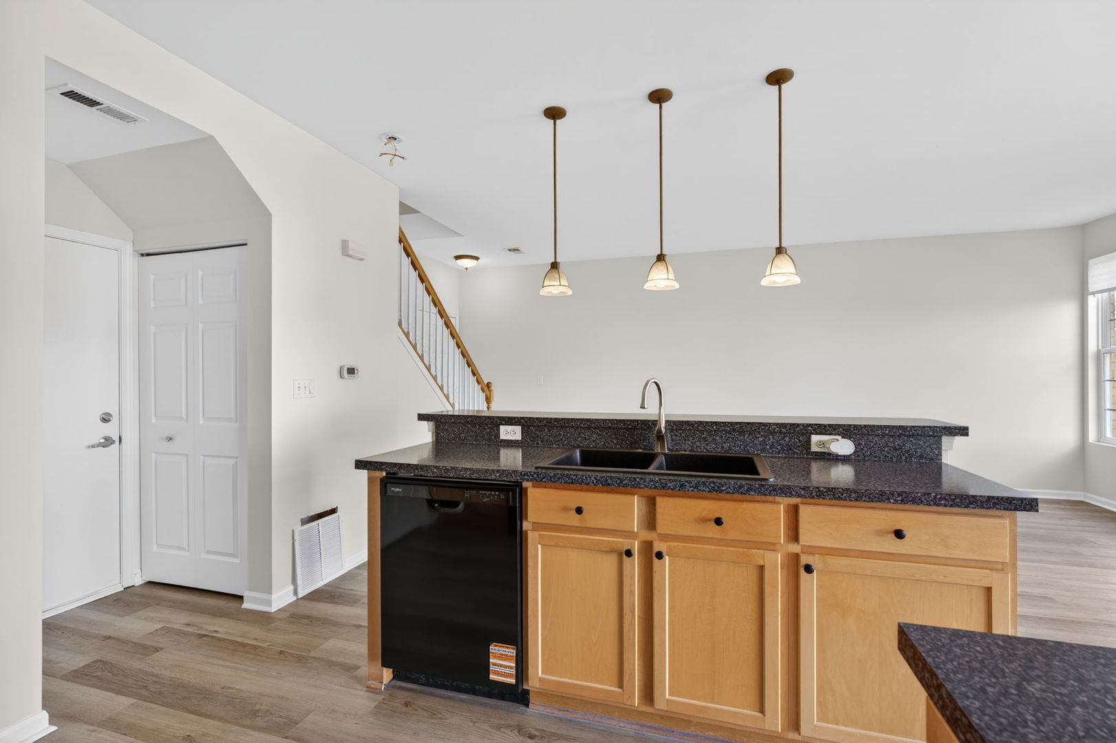 476 Brookside Drive, Oswego, IL 60543