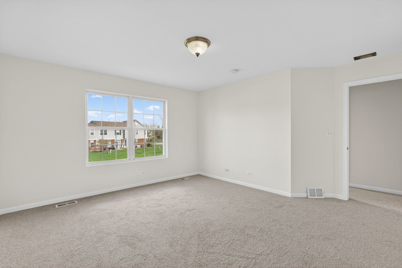 476 Brookside Drive, Oswego, IL 60543