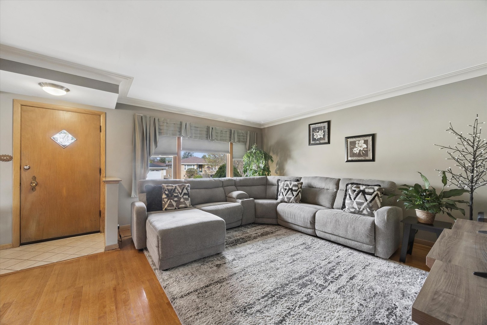 3029 Mayfair Avenue, Westchester, IL 60154