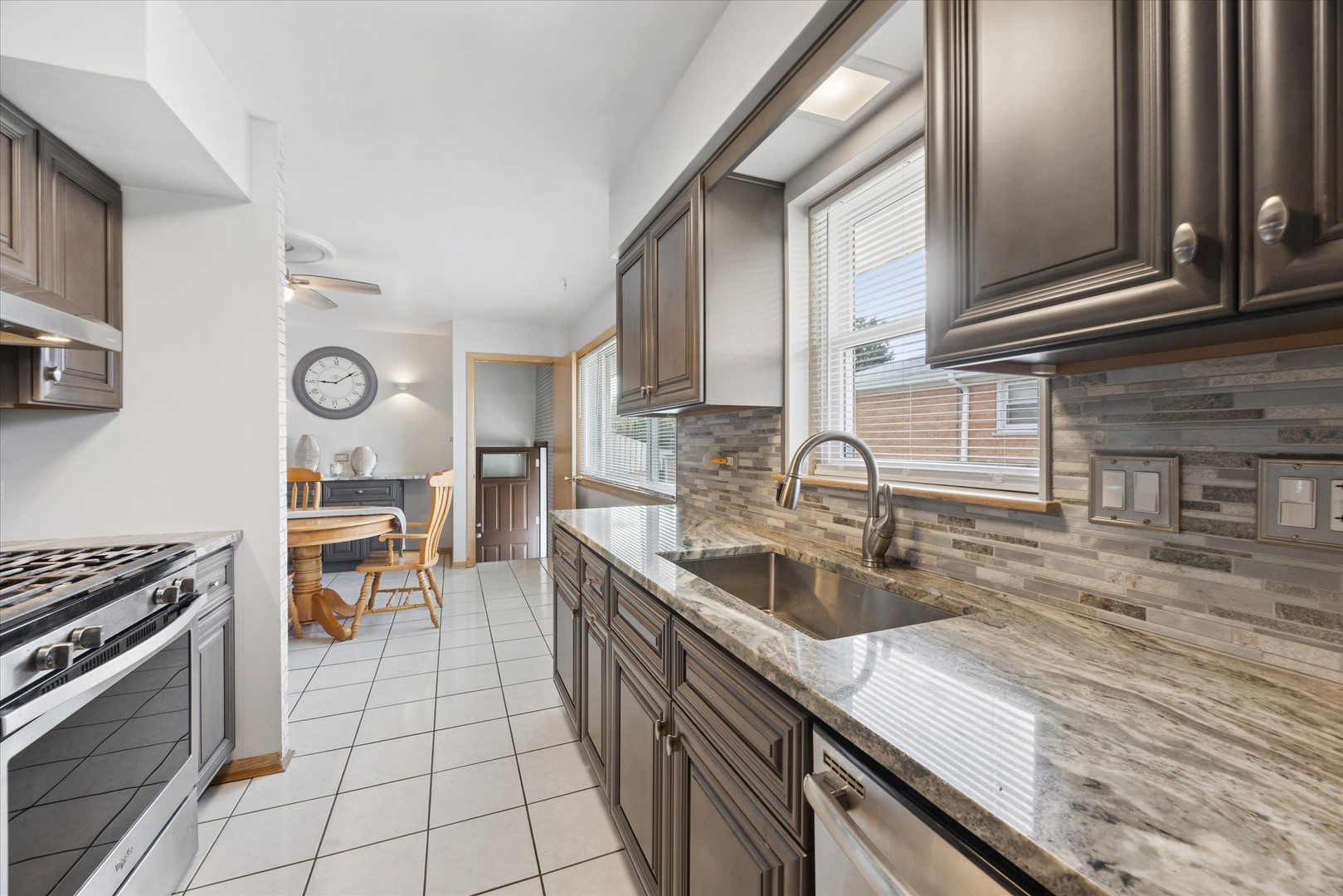 3029 Mayfair Avenue, Westchester, IL 60154