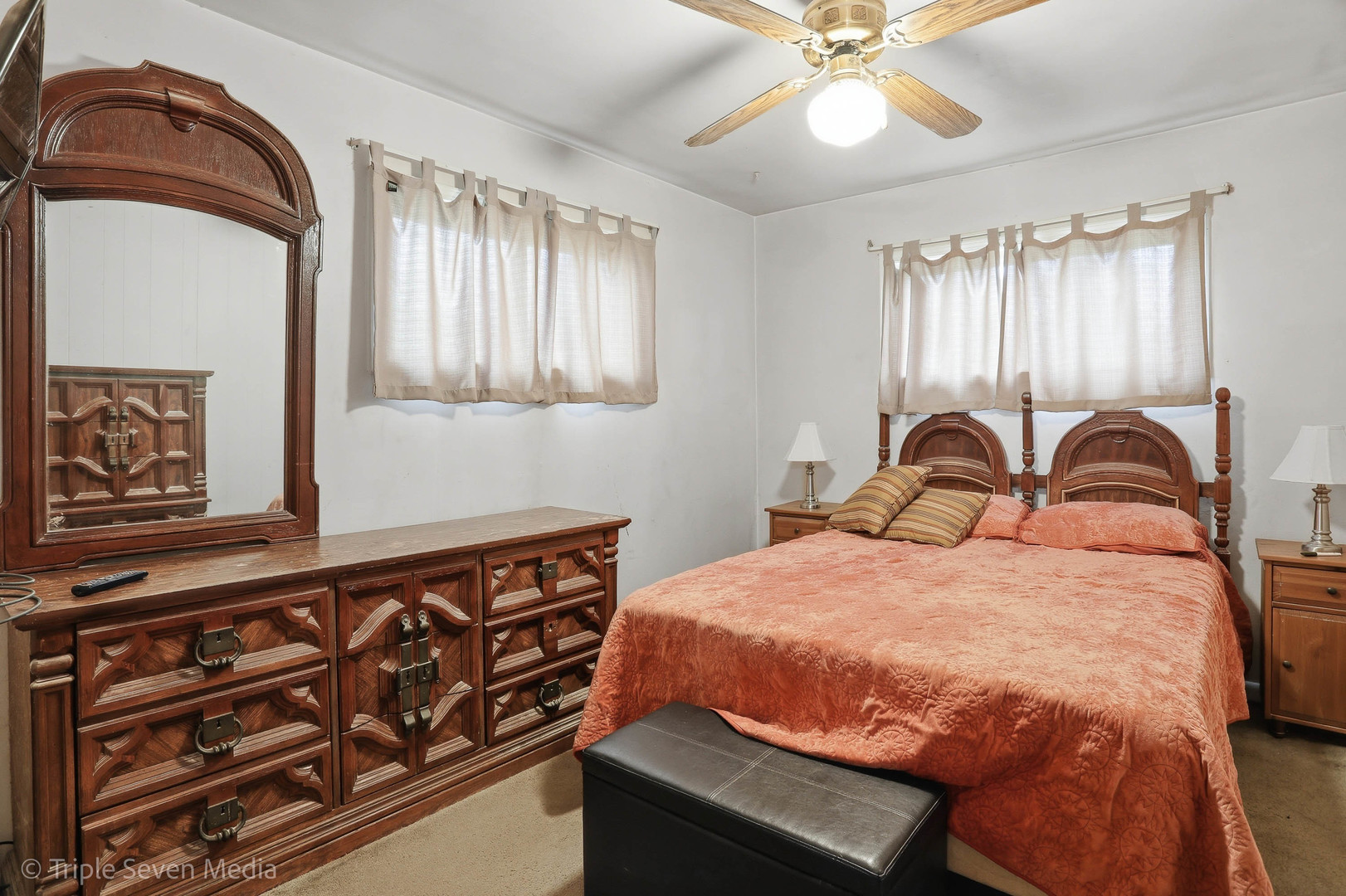 1000 N Bluebonnet Lane, Hoffman Estates, IL 60169