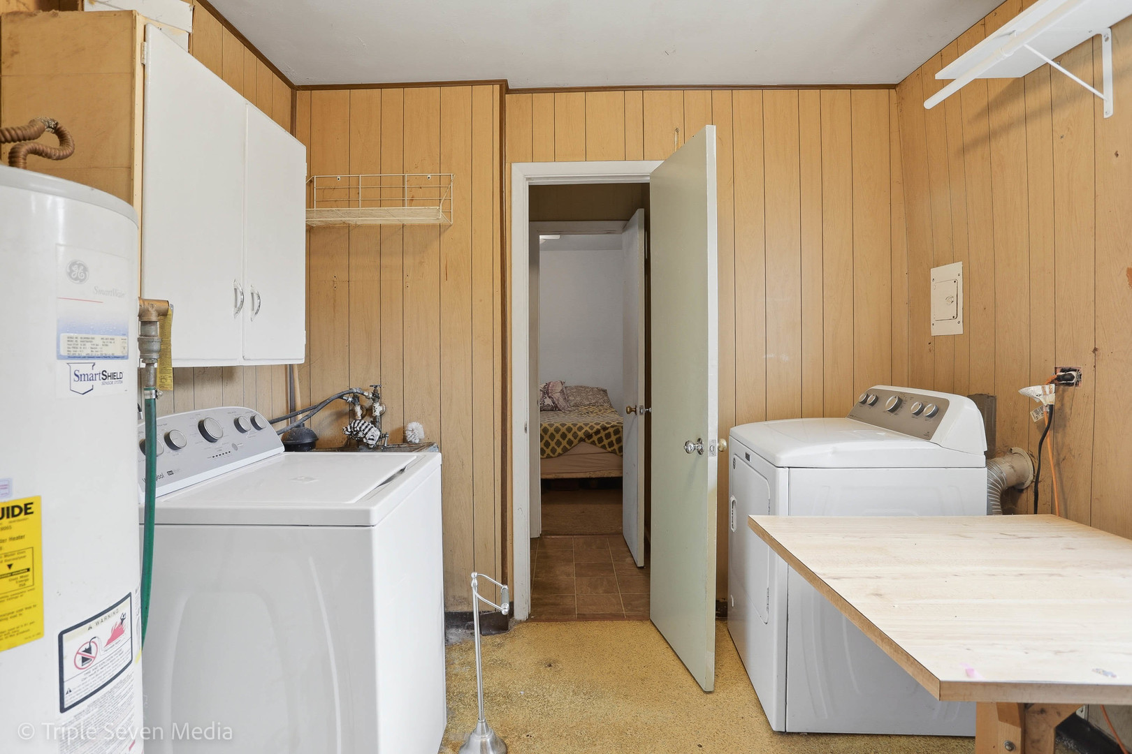 1000 N Bluebonnet Lane, Hoffman Estates, IL 60169