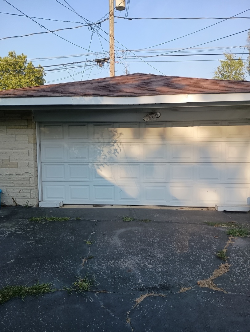 443 Granville Avenue, Bellwood, IL 60104