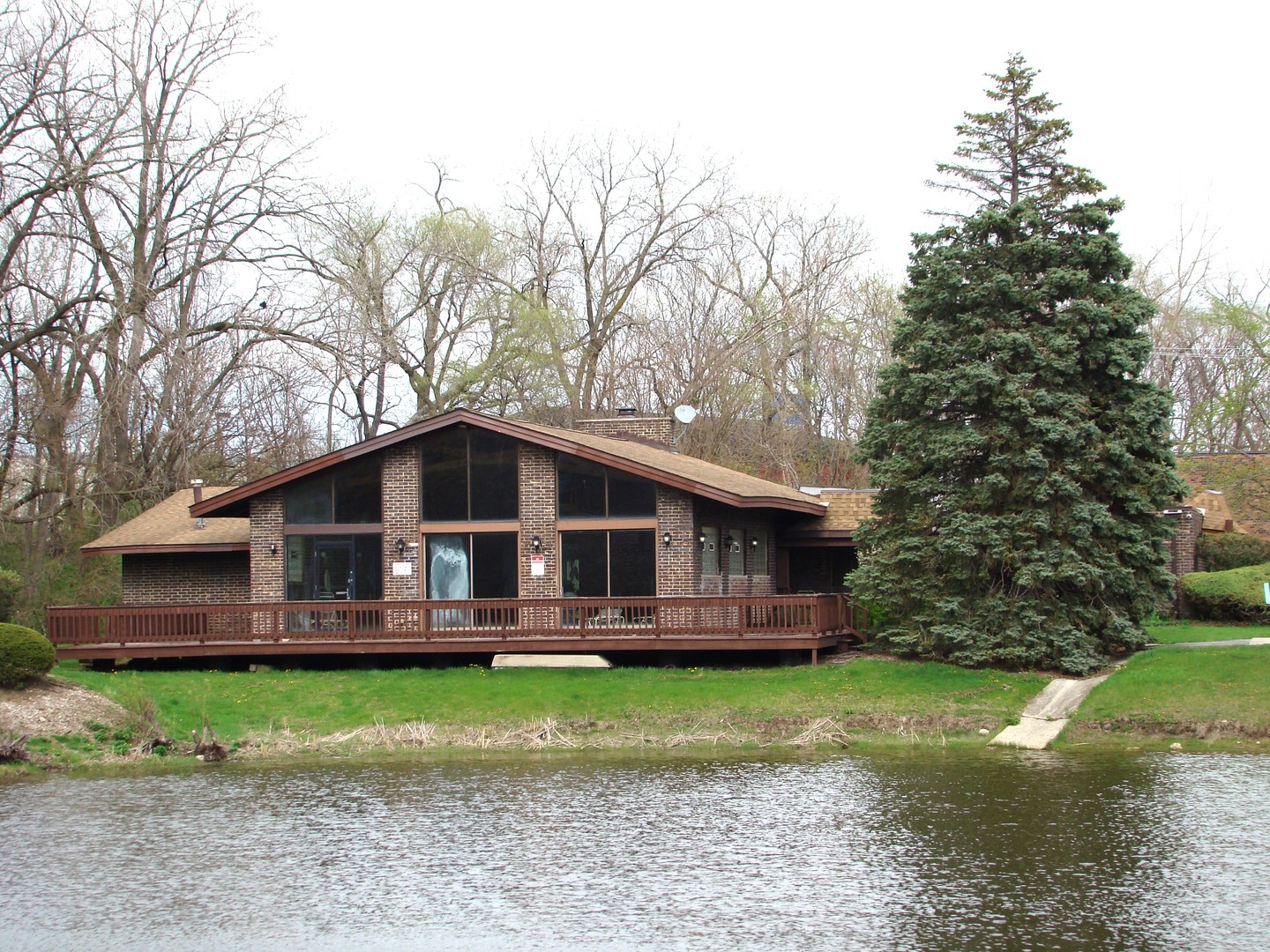 830 Elder Road #B202, Homewood, IL 60430