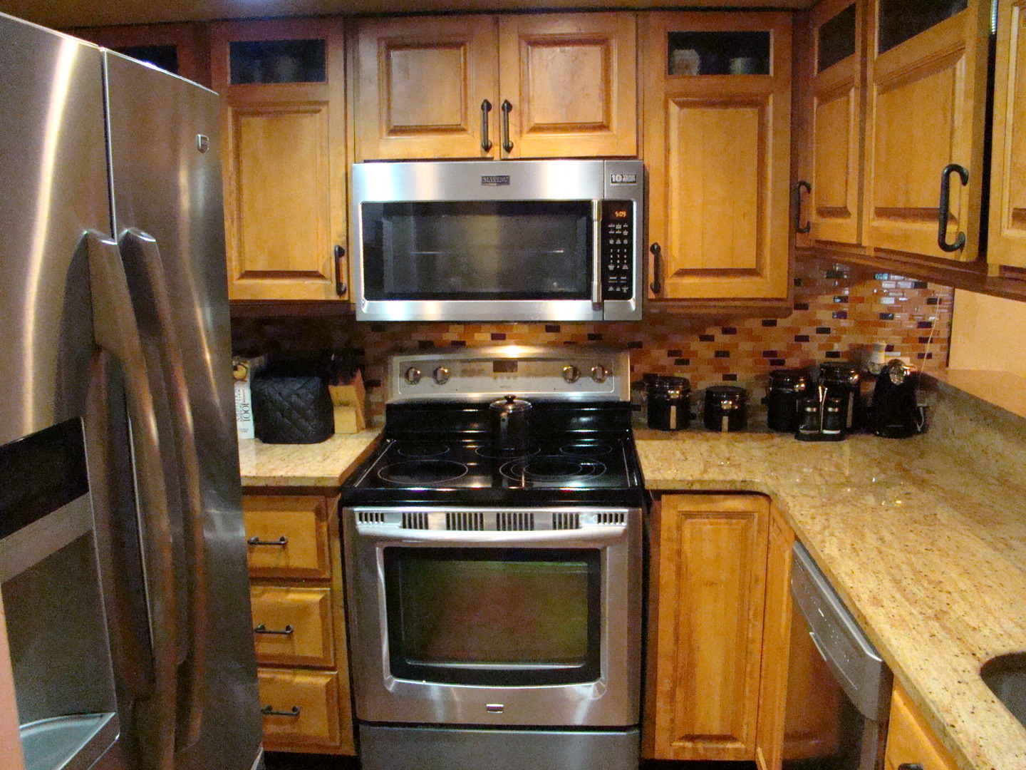 830 Elder Road #B202, Homewood, IL 60430