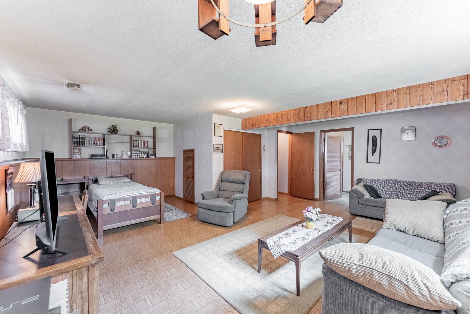 Glen Ellyn, IL 60137