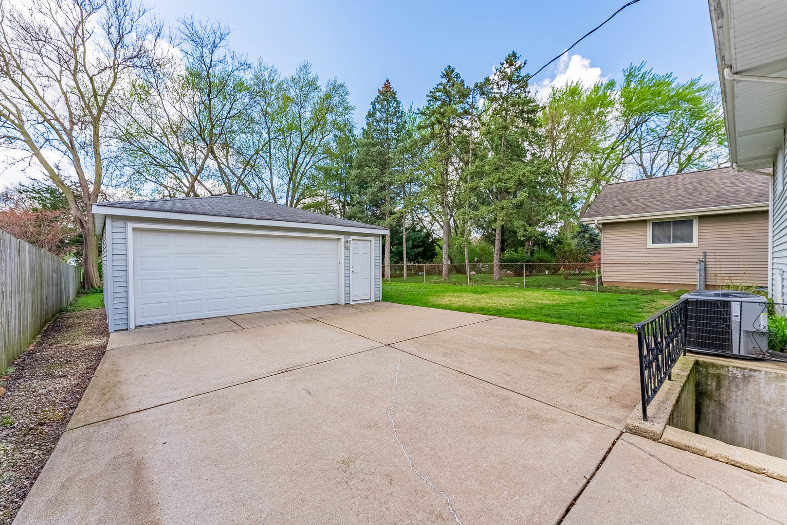 Glen Ellyn, IL 60137