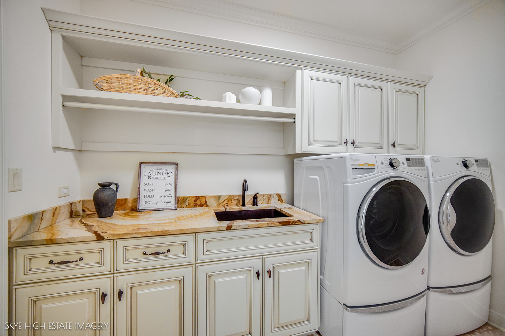 1 Willowcrest Drive, Oak Brook, IL 60523