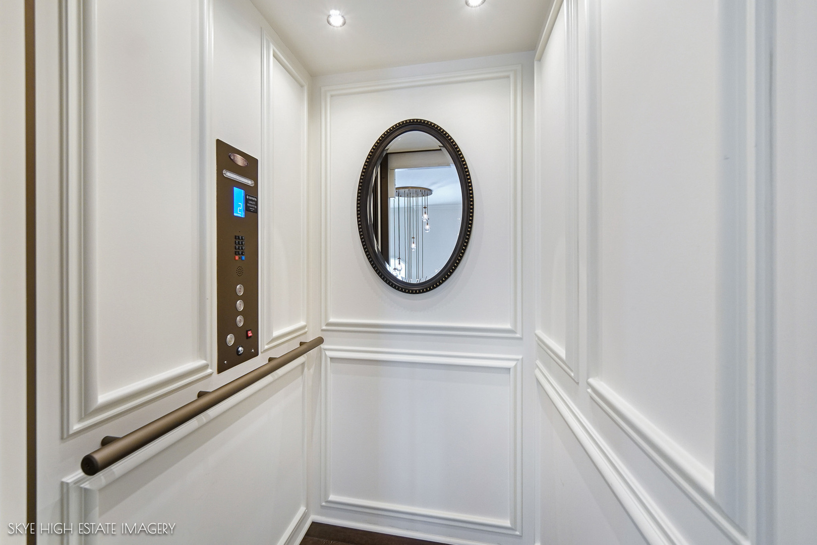 1 Willowcrest Drive, Oak Brook, IL 60523