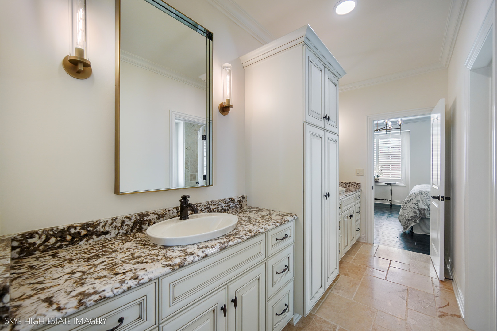 1 Willowcrest Drive, Oak Brook, IL 60523