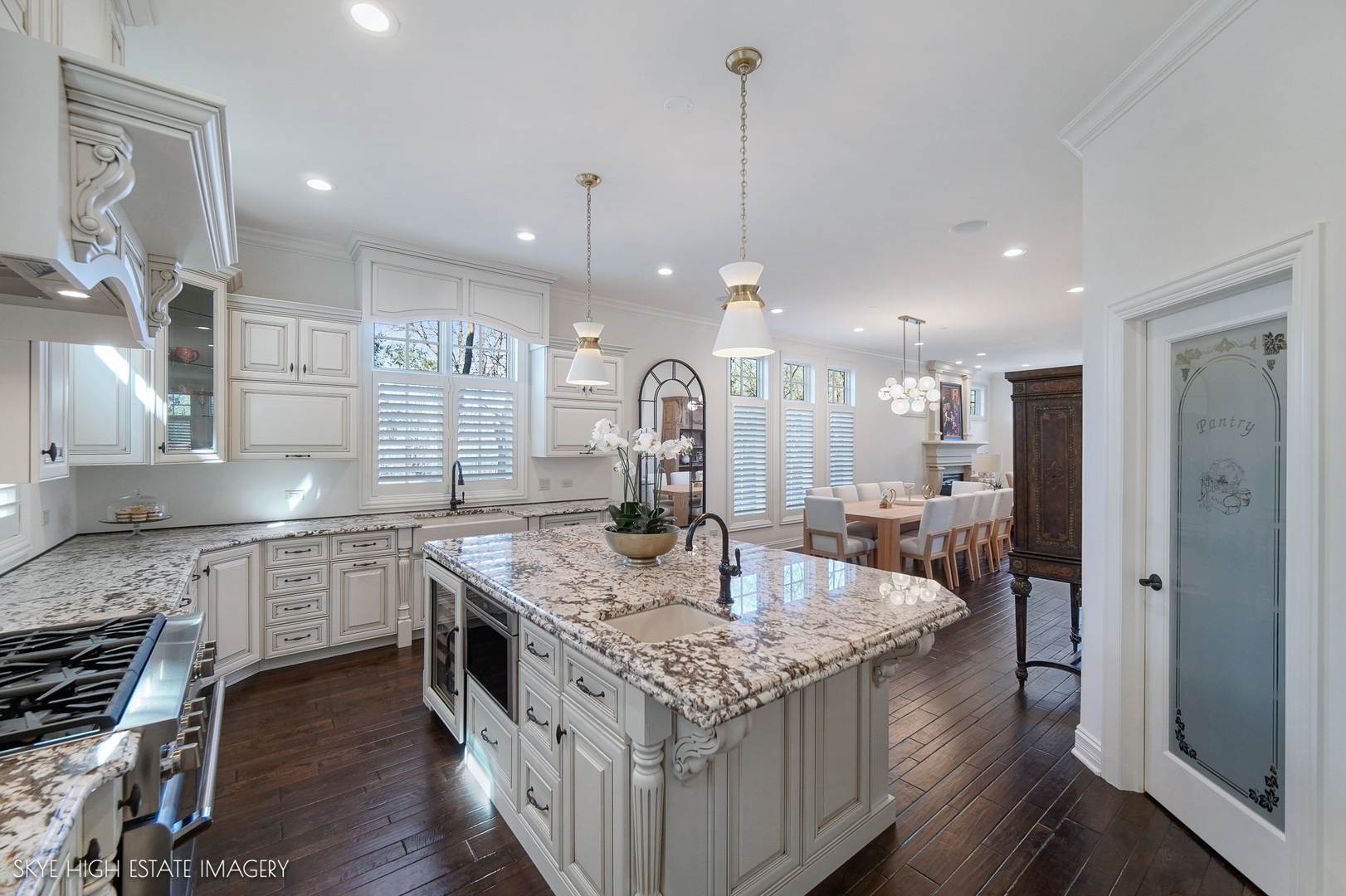 1 Willowcrest Drive, Oak Brook, IL 60523