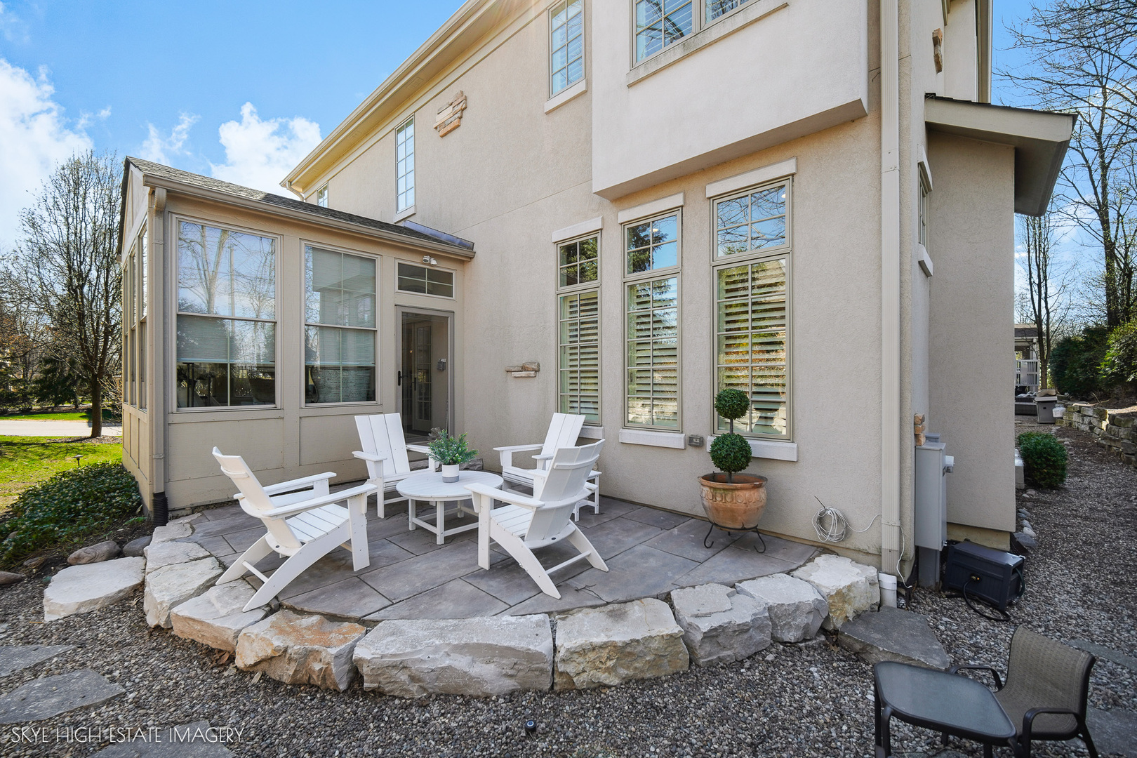 1 Willowcrest Drive, Oak Brook, IL 60523