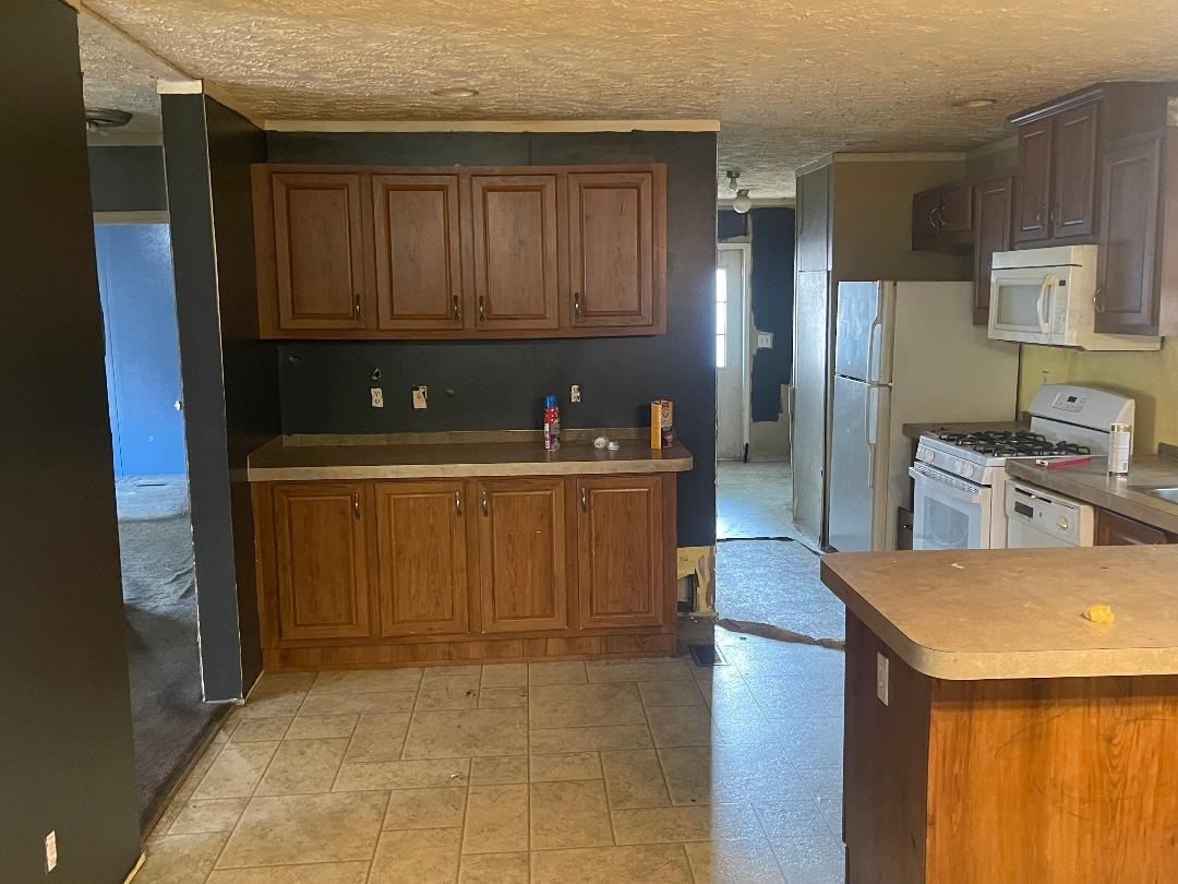 101 Carriage Lane, Sauk Village, IL 60411