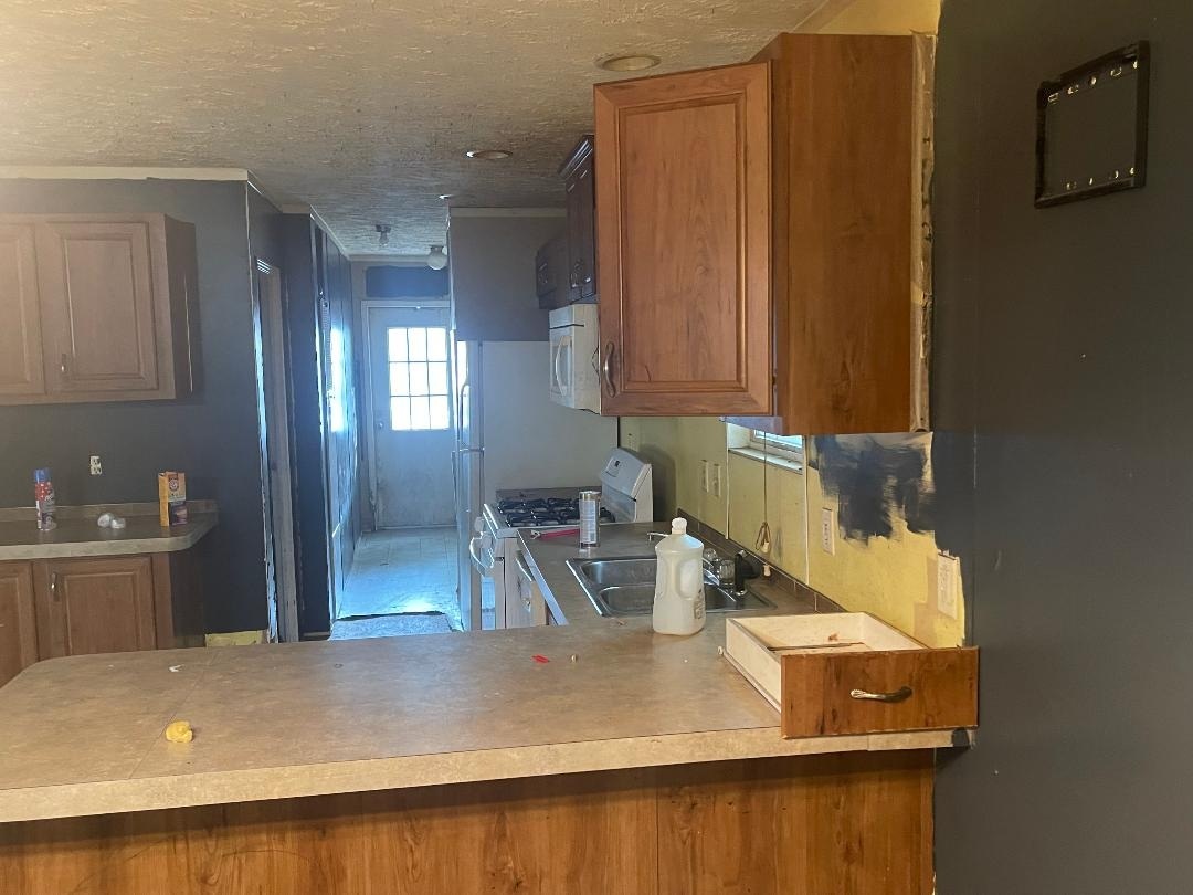 101 Carriage Lane, Sauk Village, IL 60411