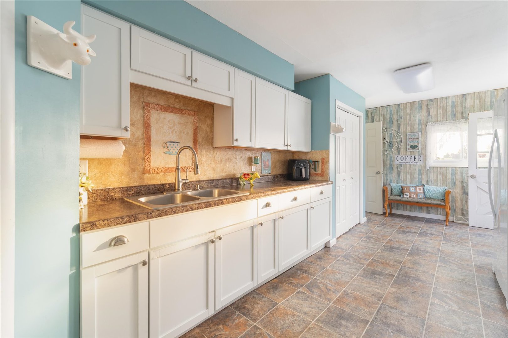 202 S Locust Street, Malden, IL 61337