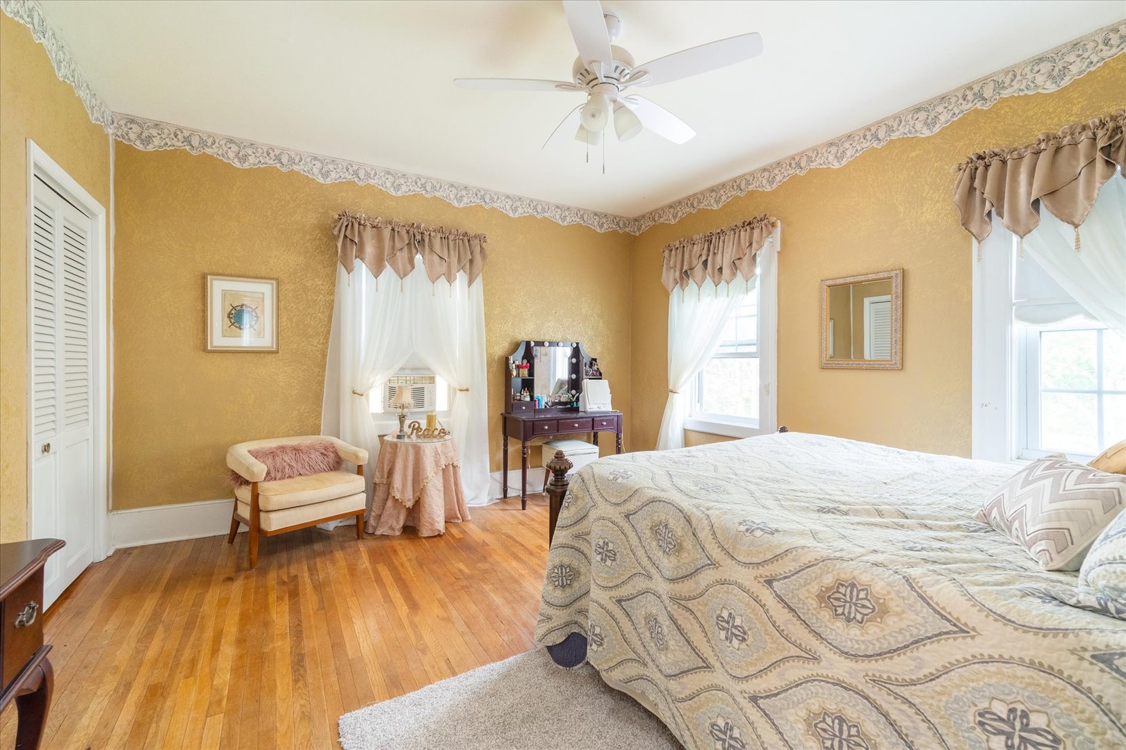 202 S Locust Street, Malden, IL 61337