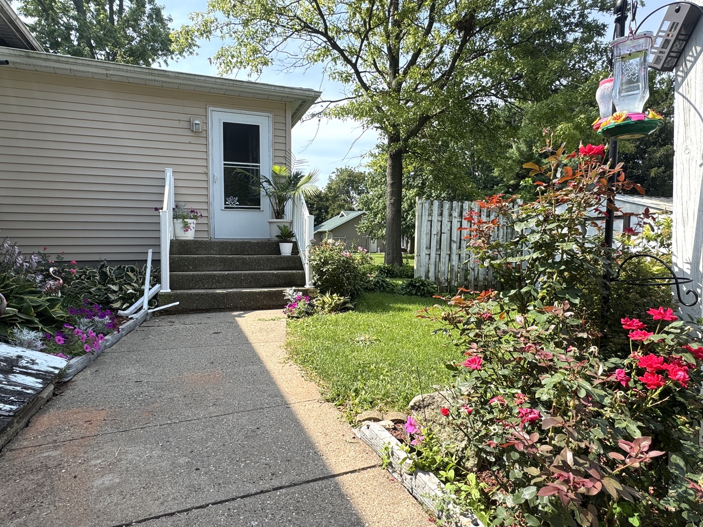 202 S Locust Street, Malden, IL 61337