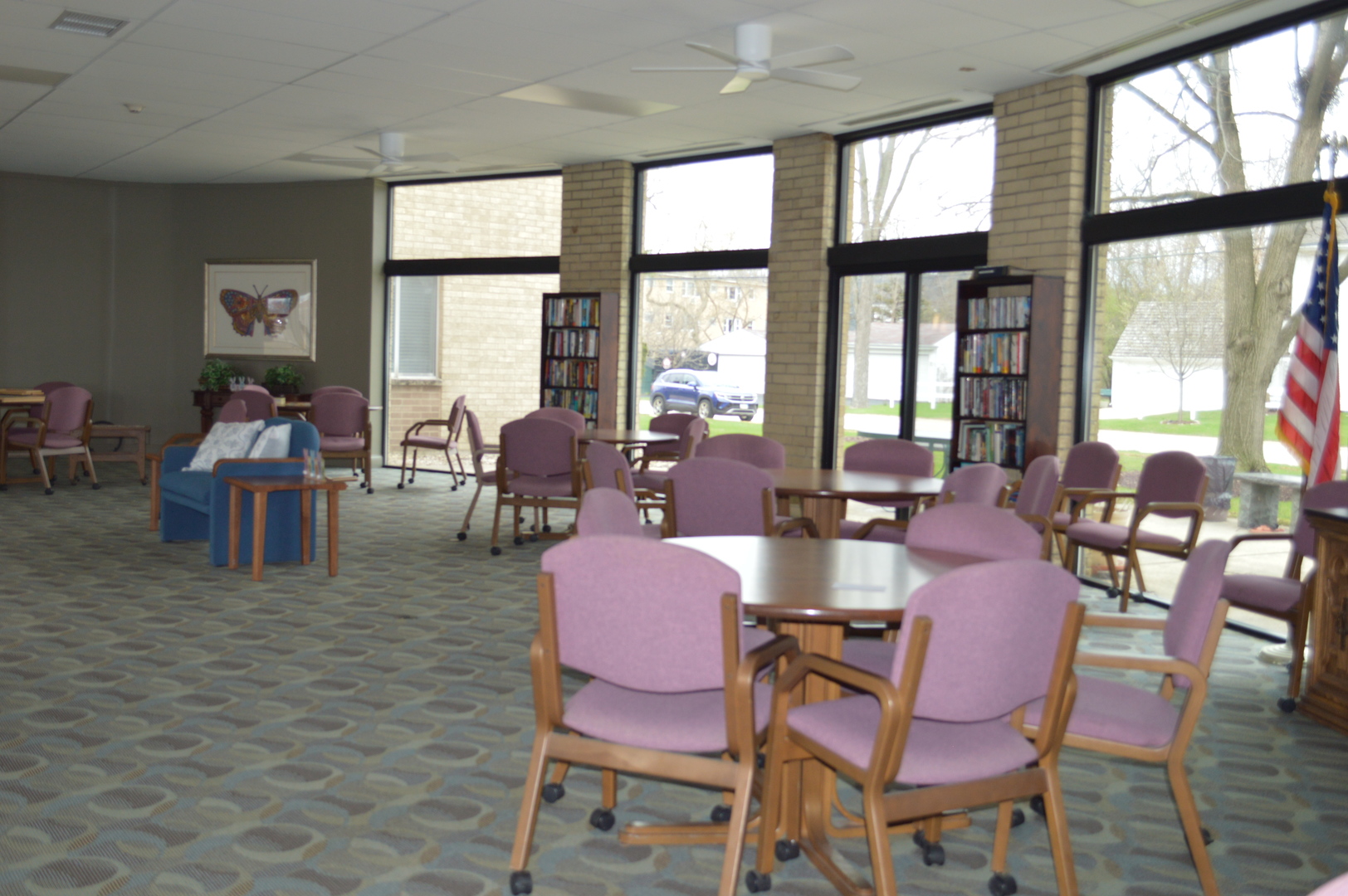 110 W Butterfield Road #402S, Elmhurst, IL 60126