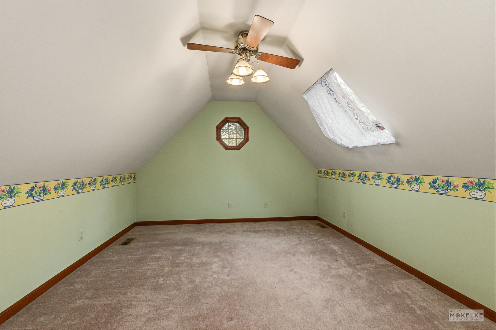 15 Timber View Lane, Yorkville, IL 60560