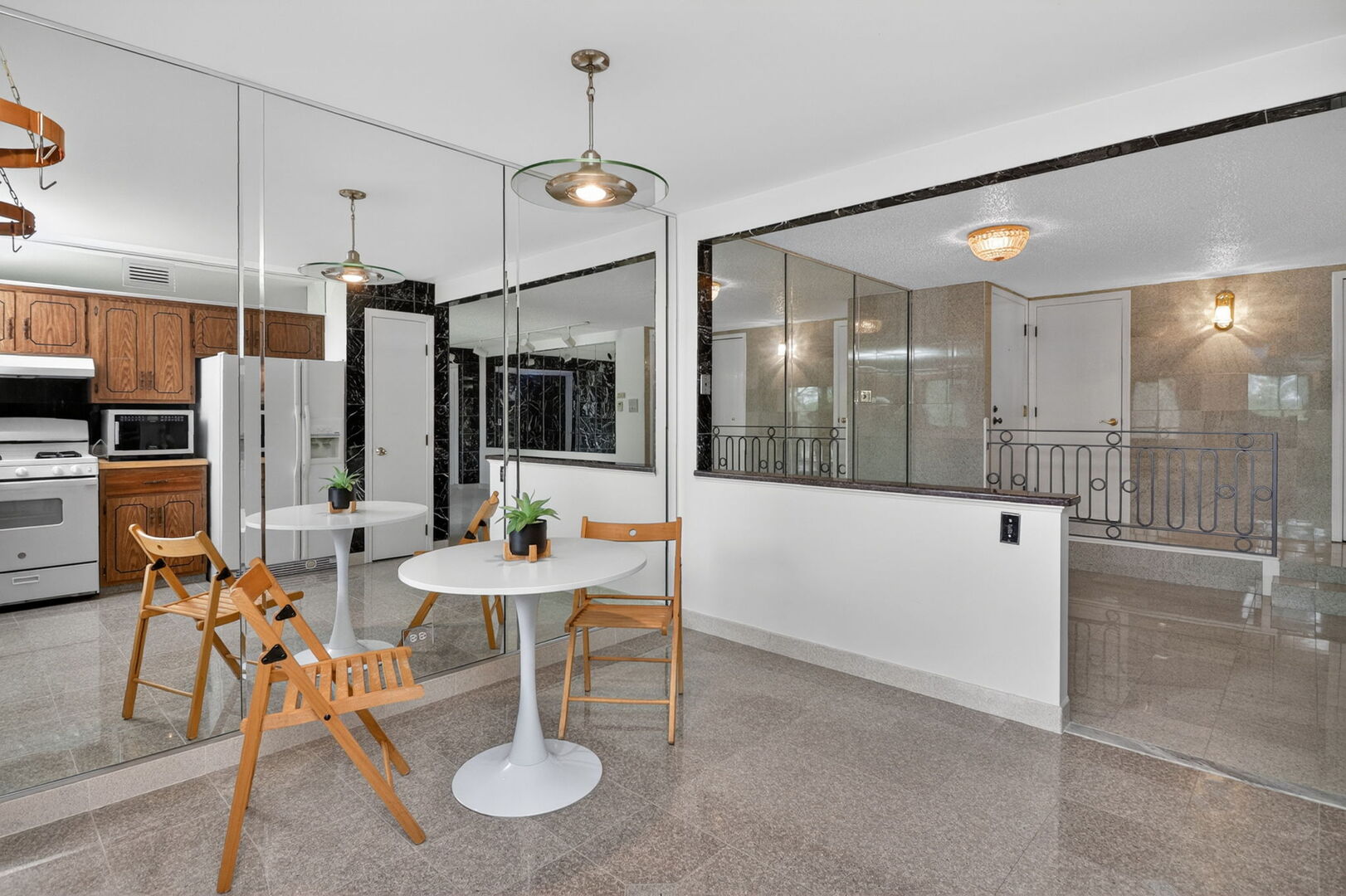 8212 Anchor Drive #508, Woodridge, IL 60517