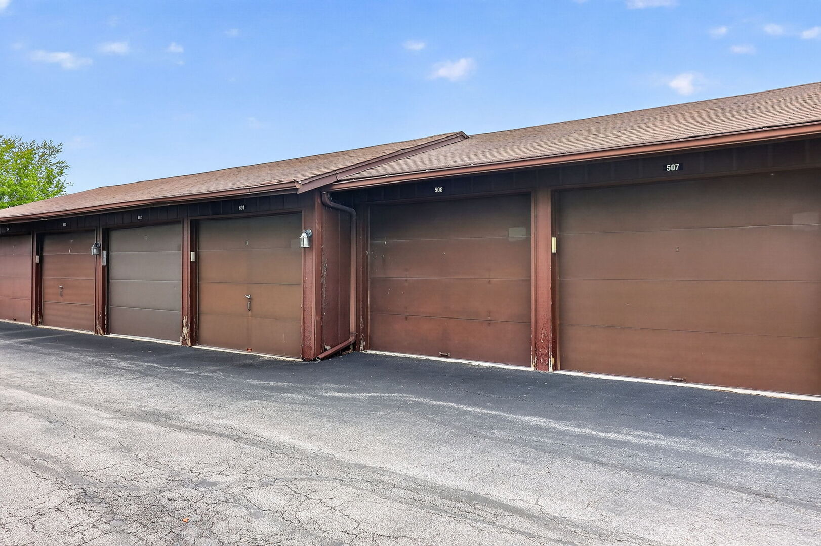 8212 Anchor Drive #508, Woodridge, IL 60517