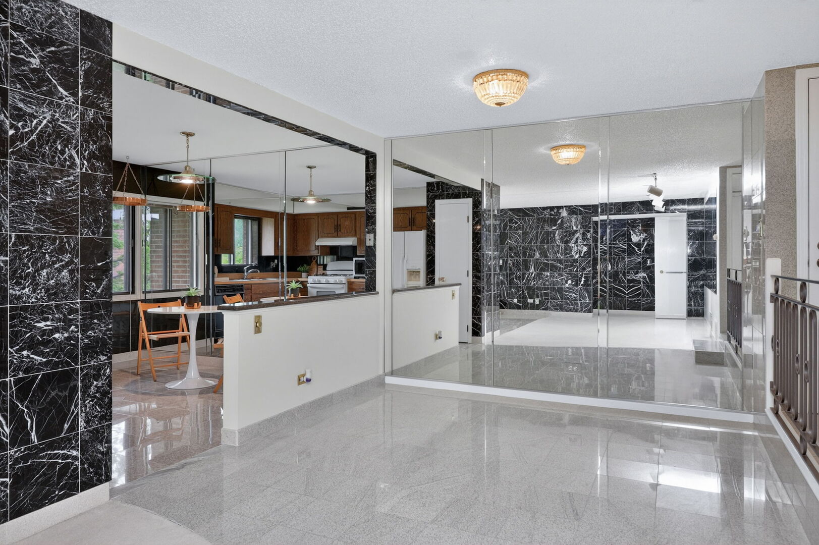 8212 Anchor Drive #508, Woodridge, IL 60517