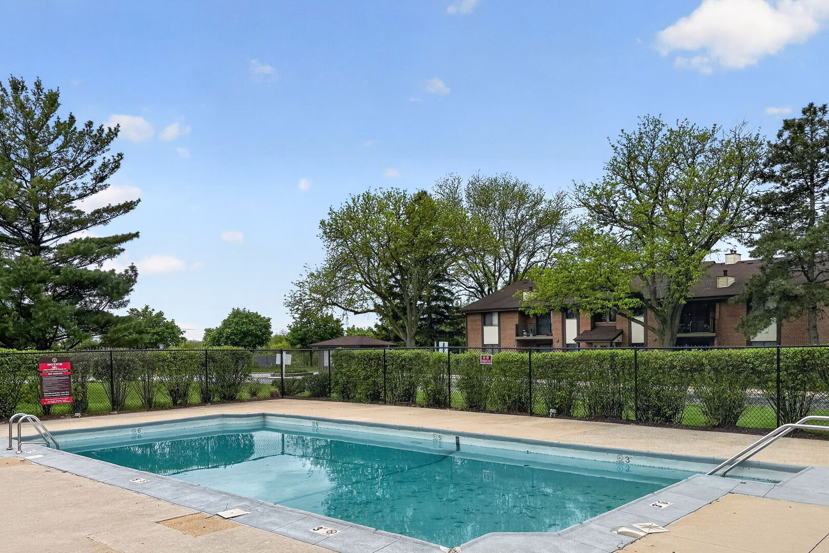 8212 Anchor Drive #508, Woodridge, IL 60517