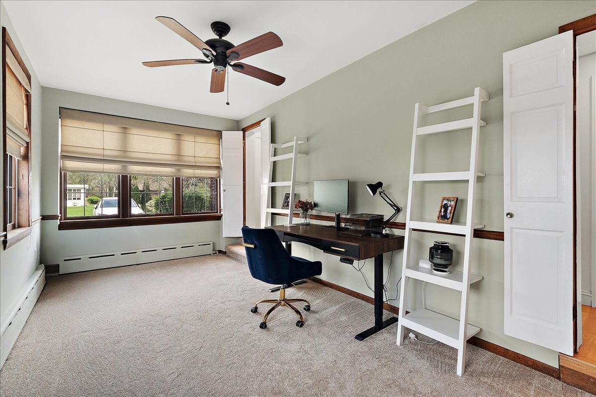 1314 Bunker Avenue, Flossmoor, IL 60422