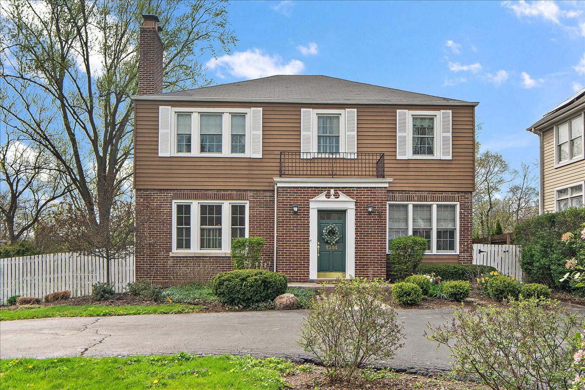 1314 Bunker Avenue, Flossmoor, IL 60422