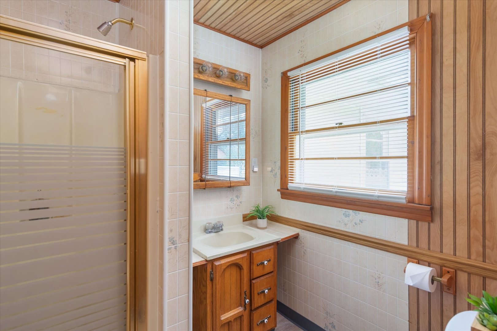 708 Market Street, Henry, IL 61537