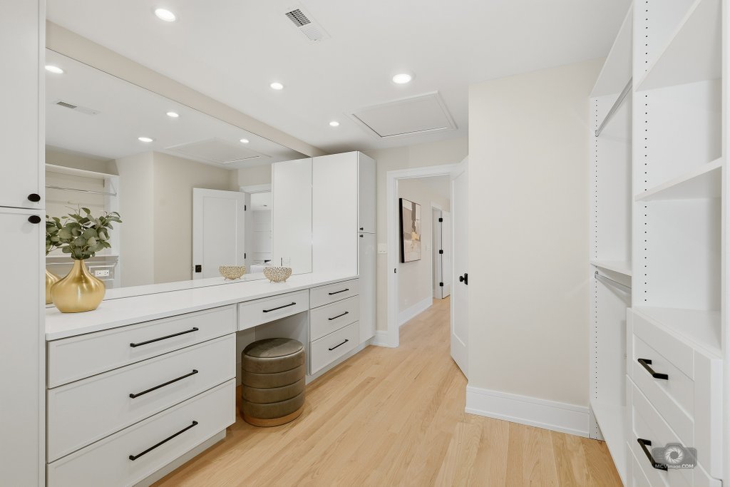 1432 Oak Bluff Lane, Lemont, IL 60439