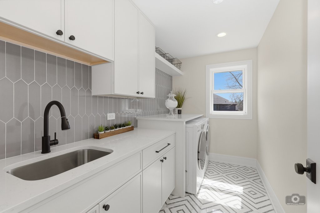 1432 Oak Bluff Lane, Lemont, IL 60439