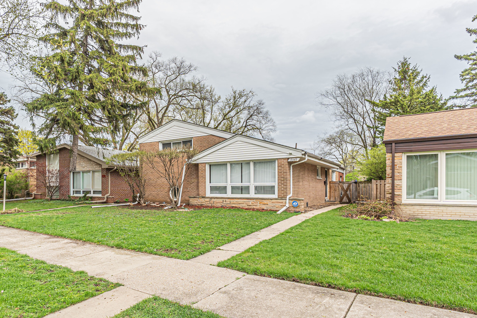 9349 Morgan Avenue, Evanston, IL 60203