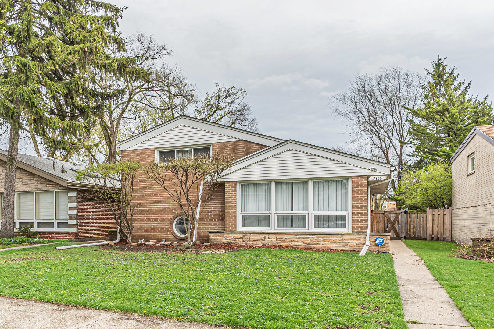 9349 Morgan Avenue, Evanston, IL 60203