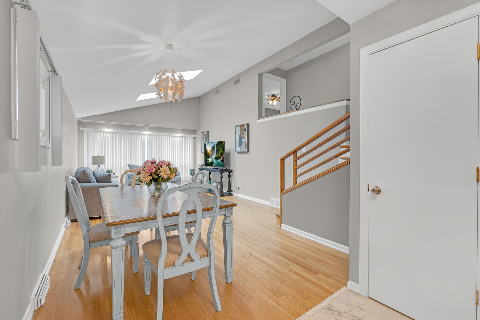 9349 Morgan Avenue, Evanston, IL 60203