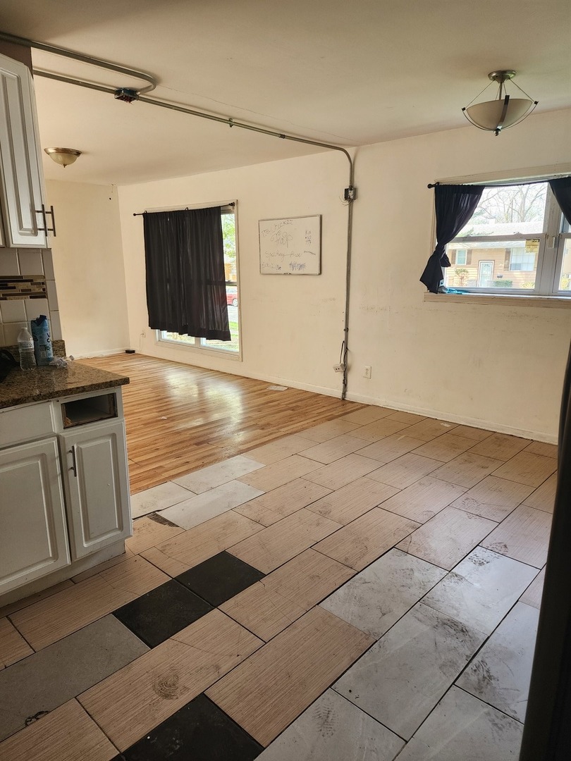 279 Chappel Avenue, Calumet City, IL 60409