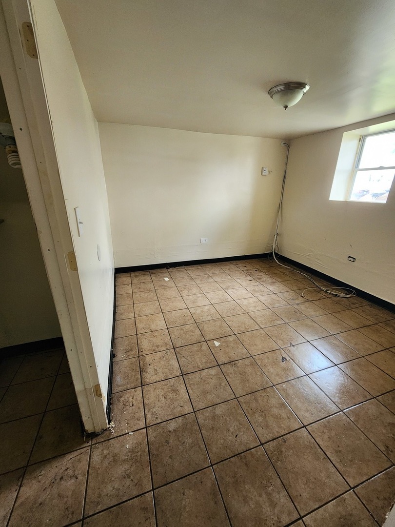 279 Chappel Avenue, Calumet City, IL 60409