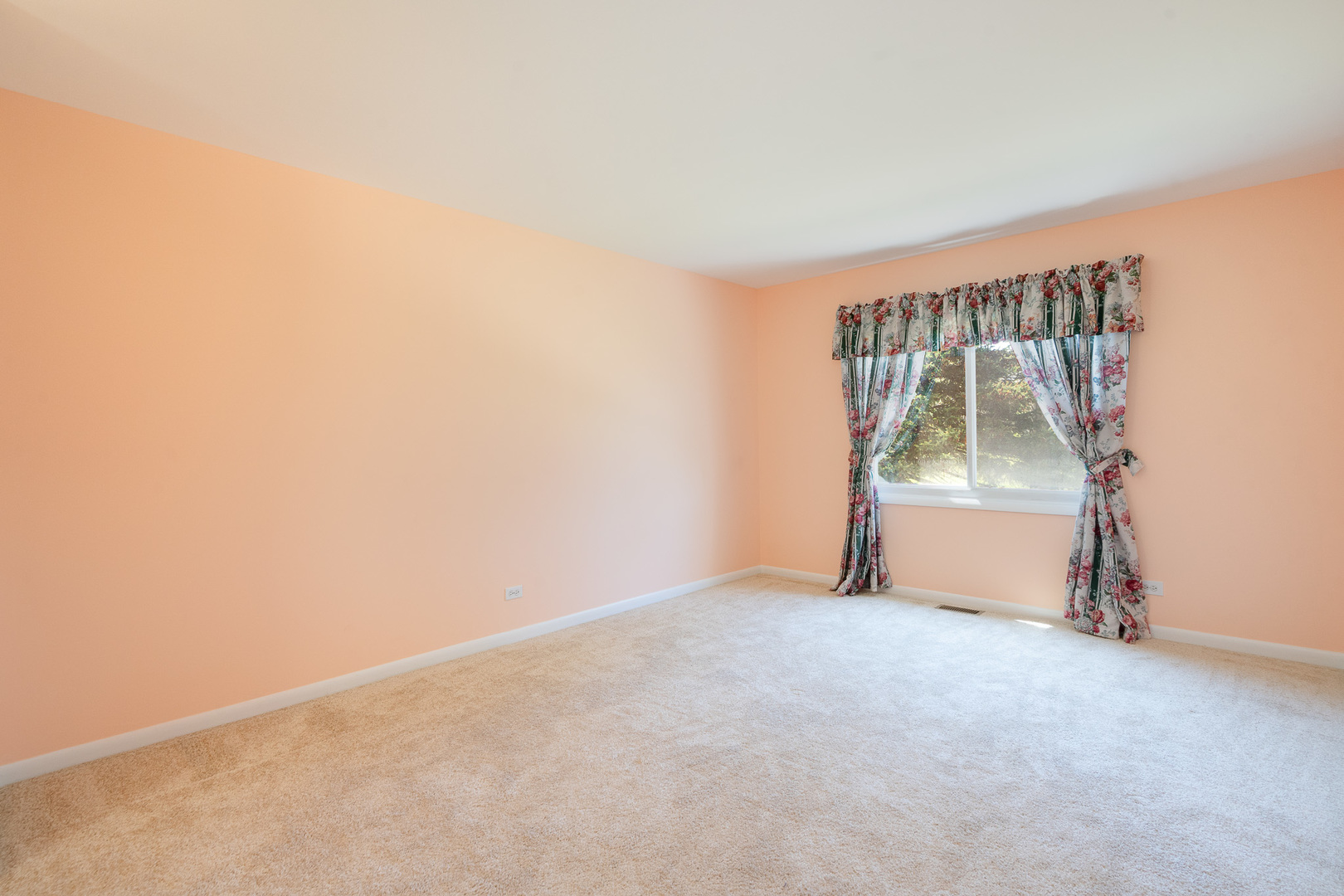 6818 Roberts Drive #3, Woodridge, IL 60517