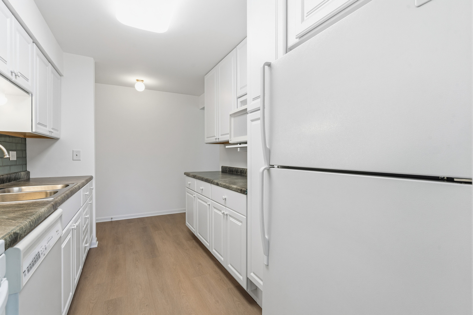 6818 Roberts Drive #3, Woodridge, IL 60517