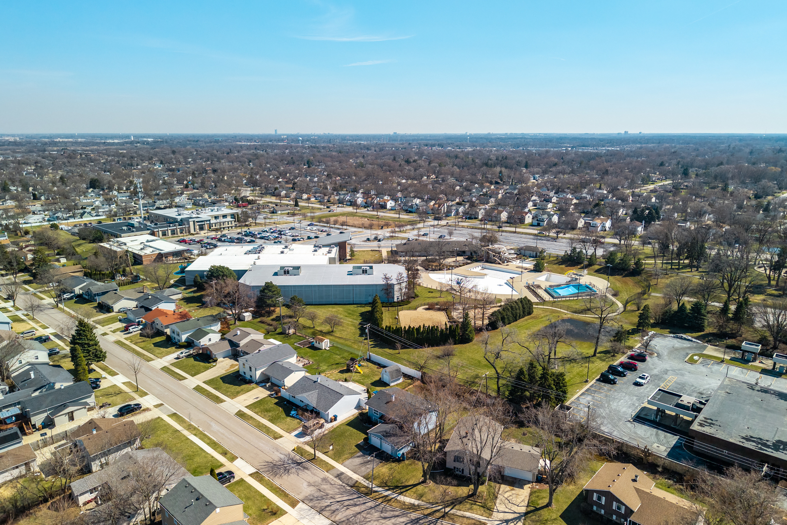 225 E Lincoln Avenue, Glendale Heights, IL 60139