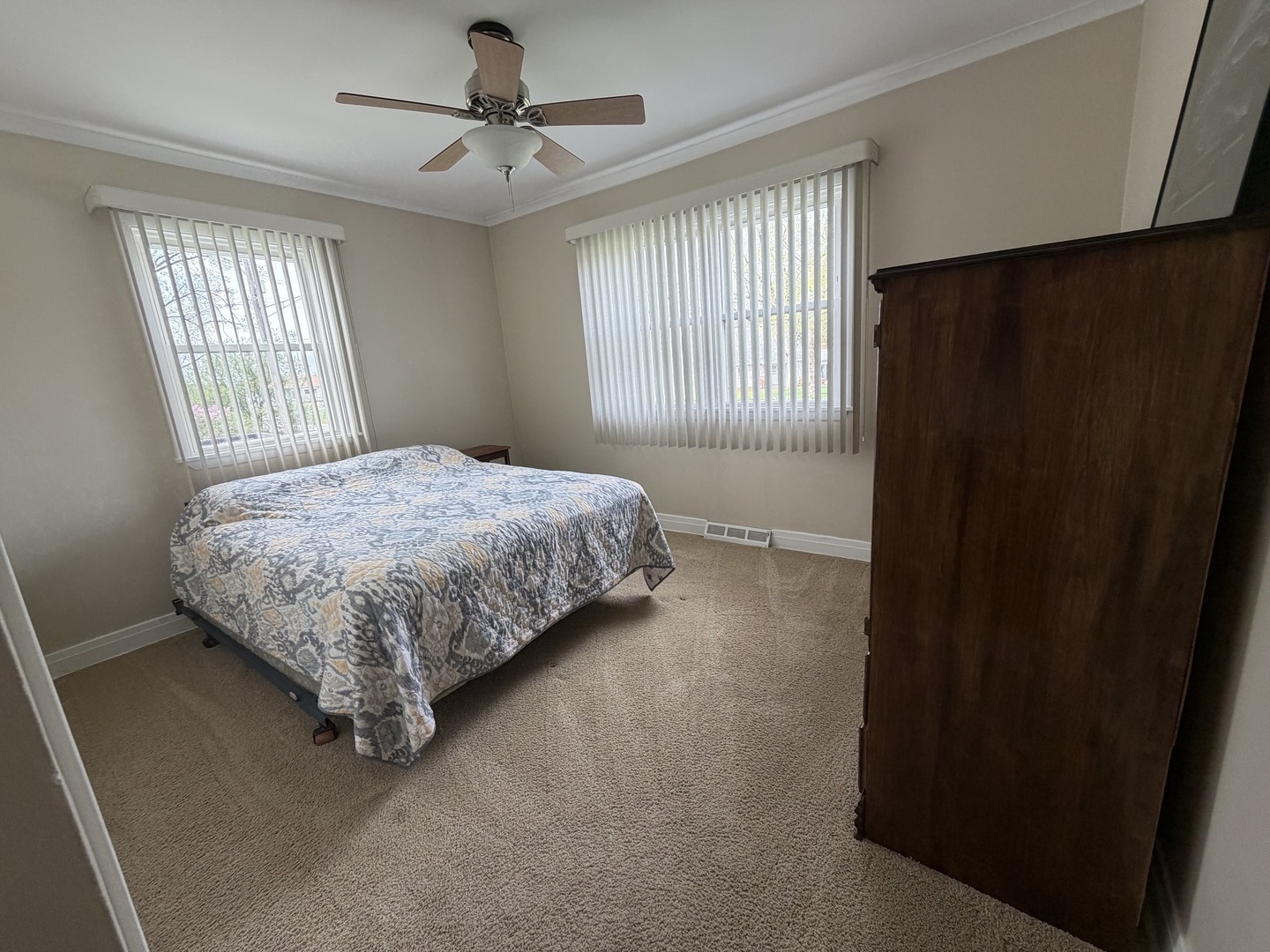 3935 Arthur Terrace Court, Markham, IL 60428