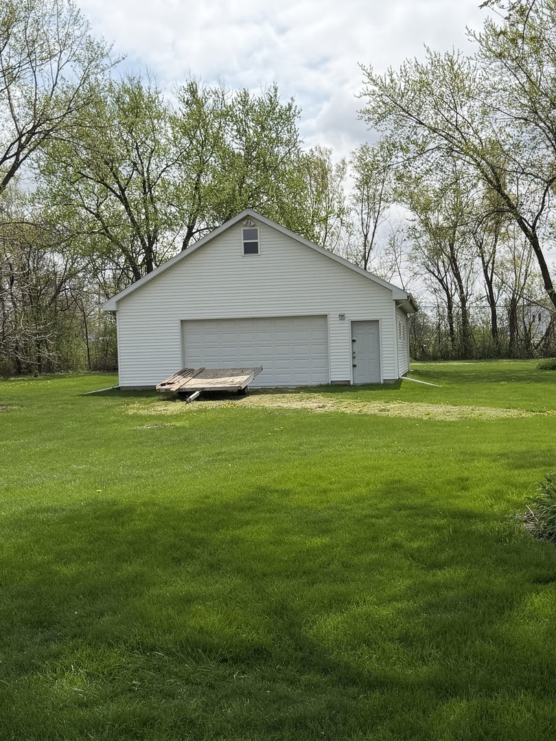 3935 Arthur Terrace Court, Markham, IL 60428