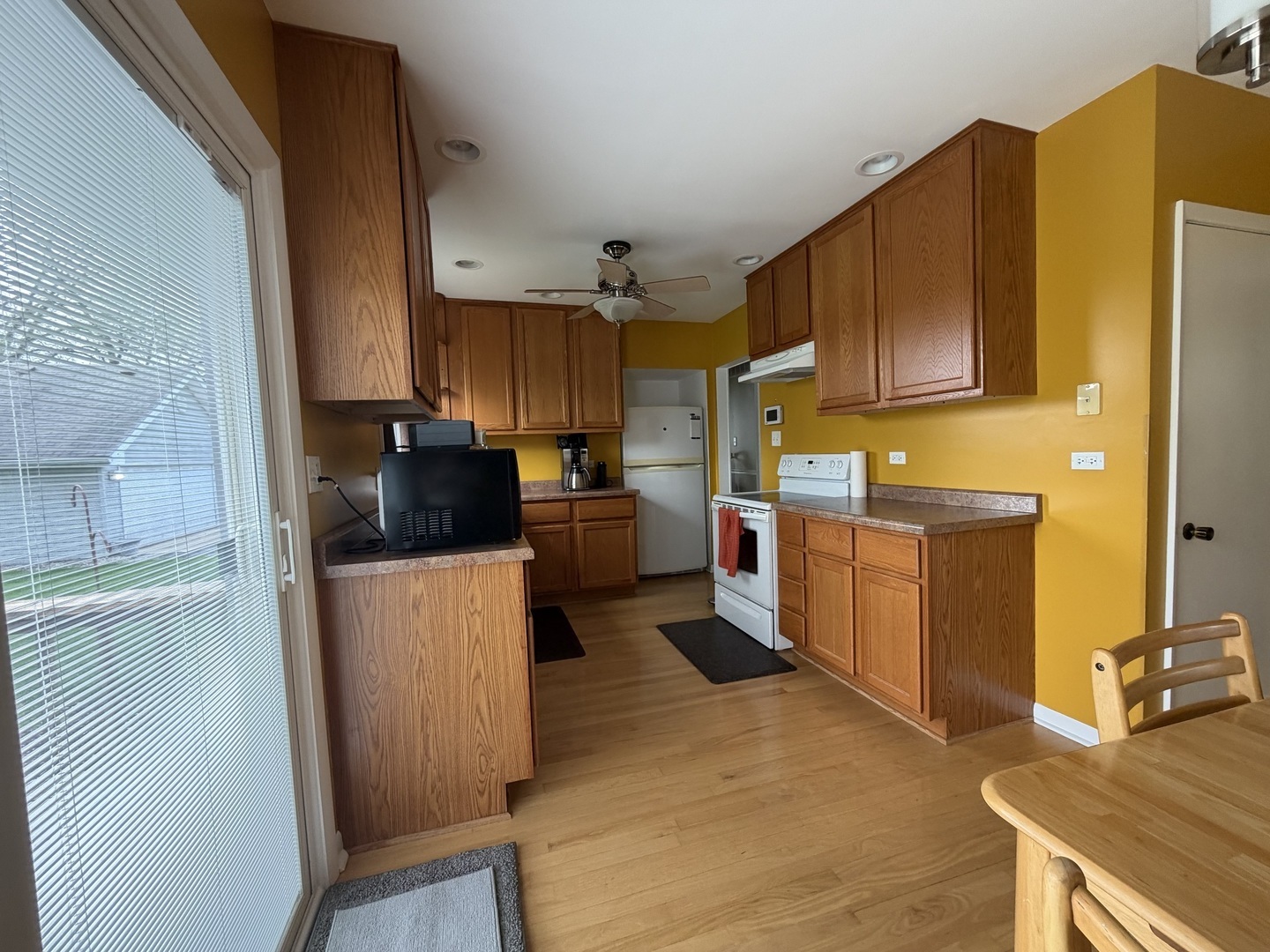 3935 Arthur Terrace Court, Markham, IL 60428