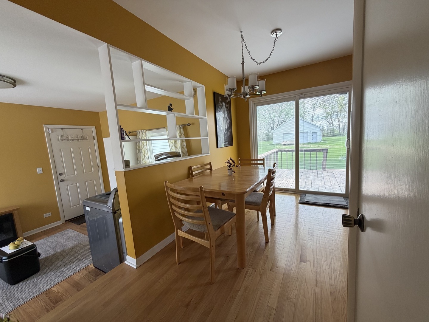 3935 Arthur Terrace Court, Markham, IL 60428