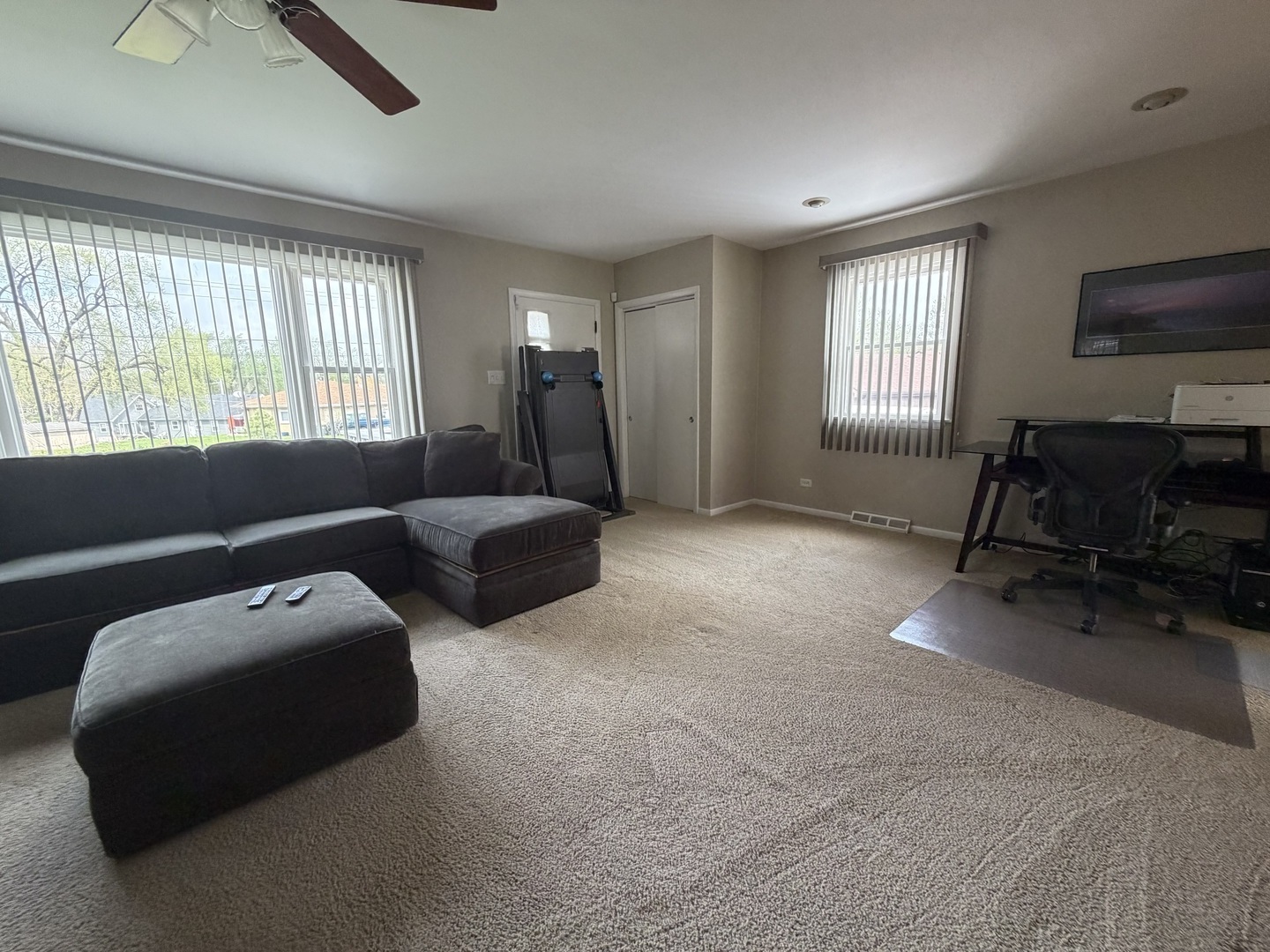 3935 Arthur Terrace Court, Markham, IL 60428