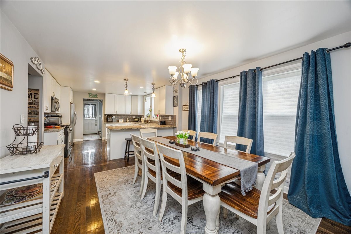 3647 Euclid Avenue, Berwyn, IL 60402