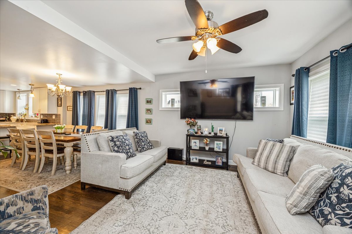 3647 Euclid Avenue, Berwyn, IL 60402