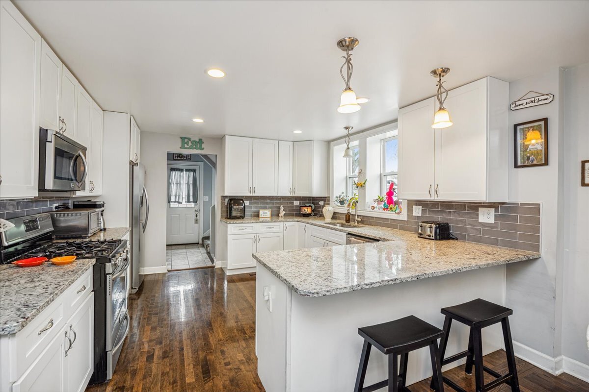 3647 Euclid Avenue, Berwyn, IL 60402